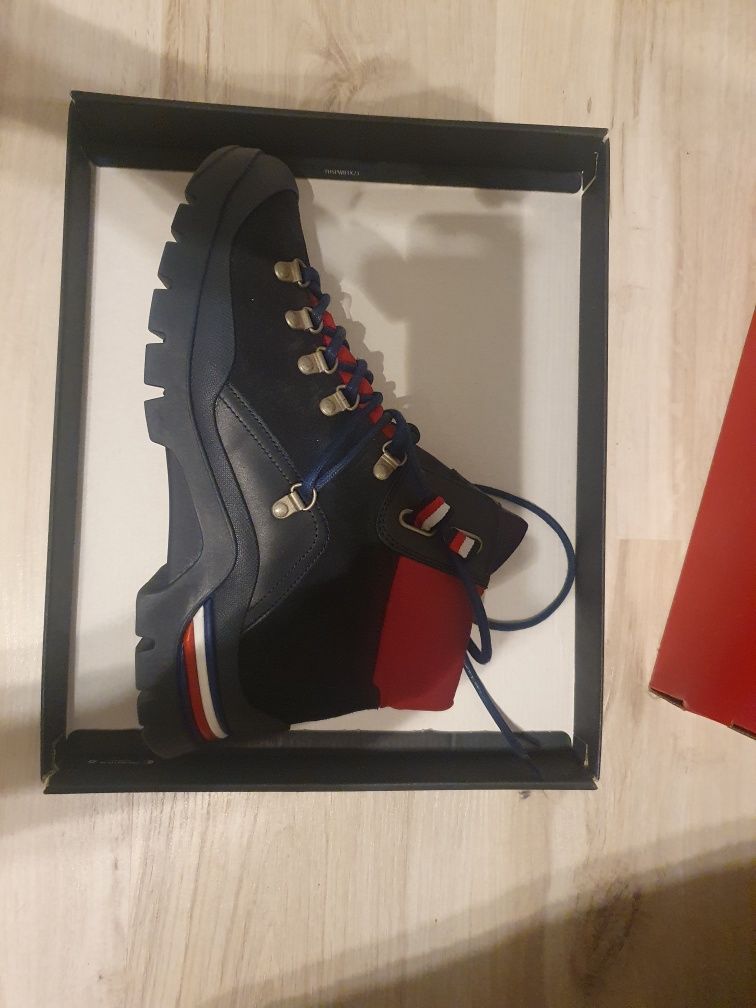 Buty zimowe Tommy Hilfiger Corporate Outdoor roz.42 Męskie