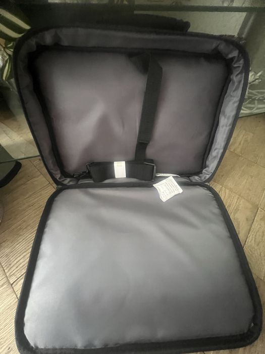 Чехол- сумка для ноутбука. Новая.