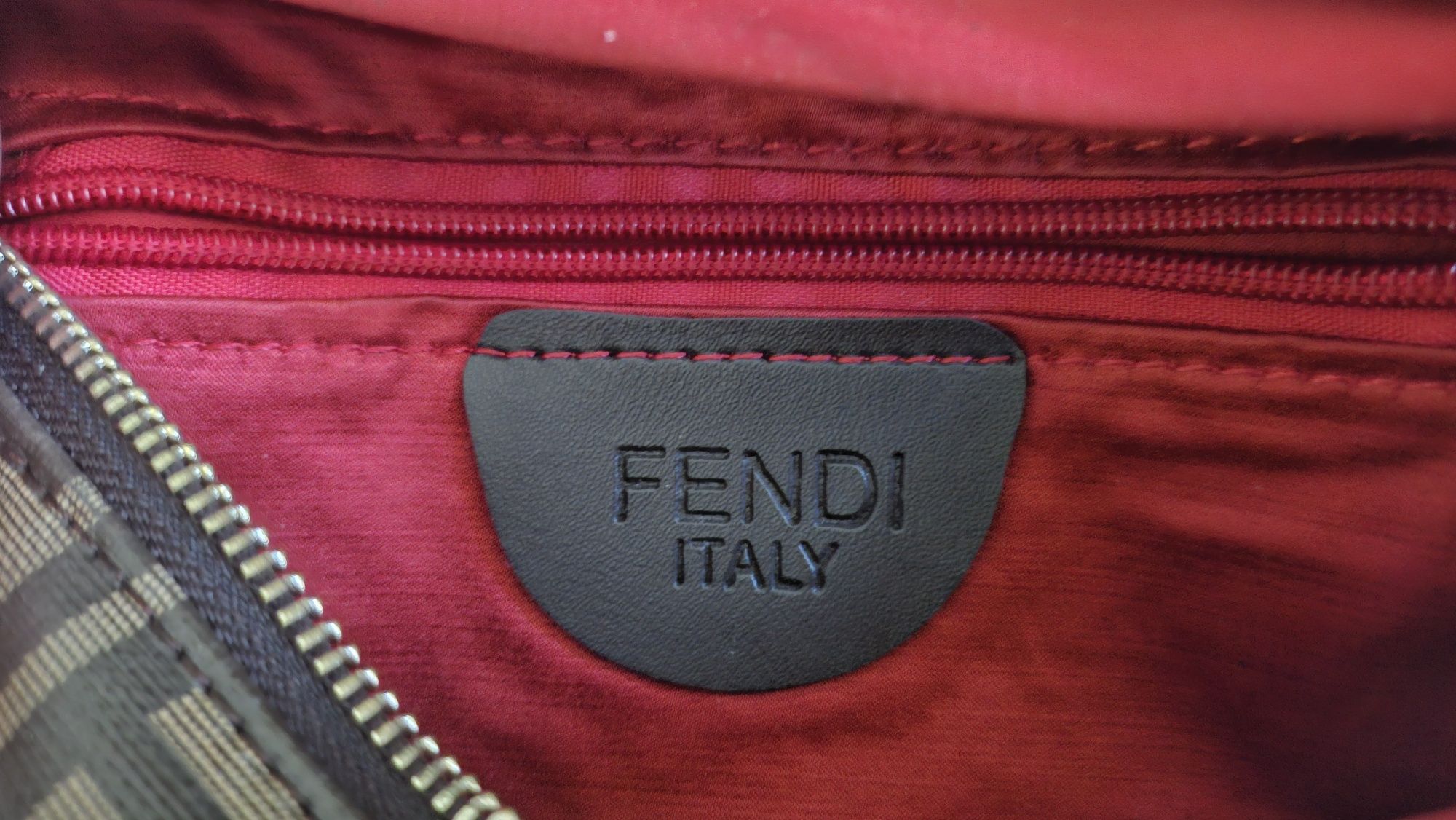 Nerka Fendi damska.