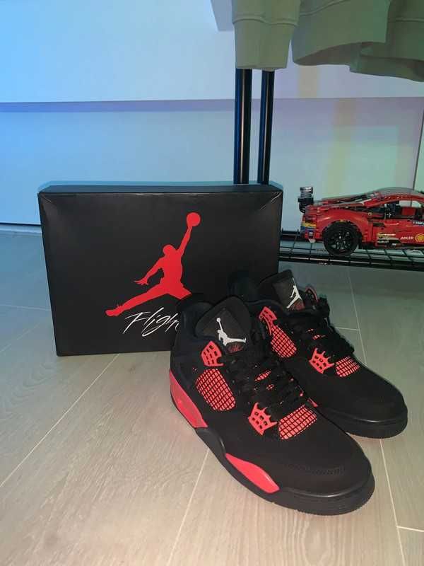 Nike Air Jordan 4 Retro Red Thunder 40