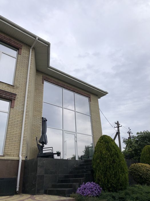 Продаж будинку та 18 соток землі