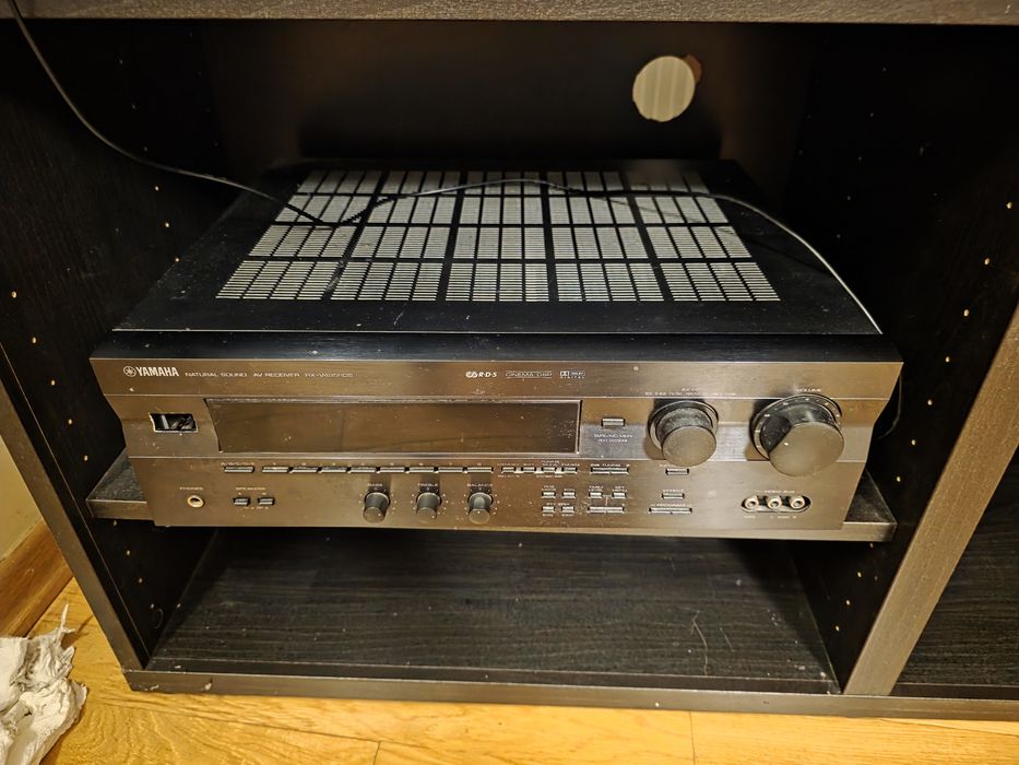 Amplituner Yamaha RXV495 RDS