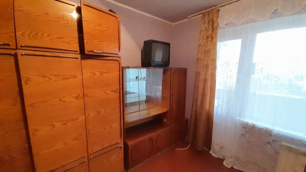 Сдам комнату без хоз.М.Харьковская,для женщины  3000 грн