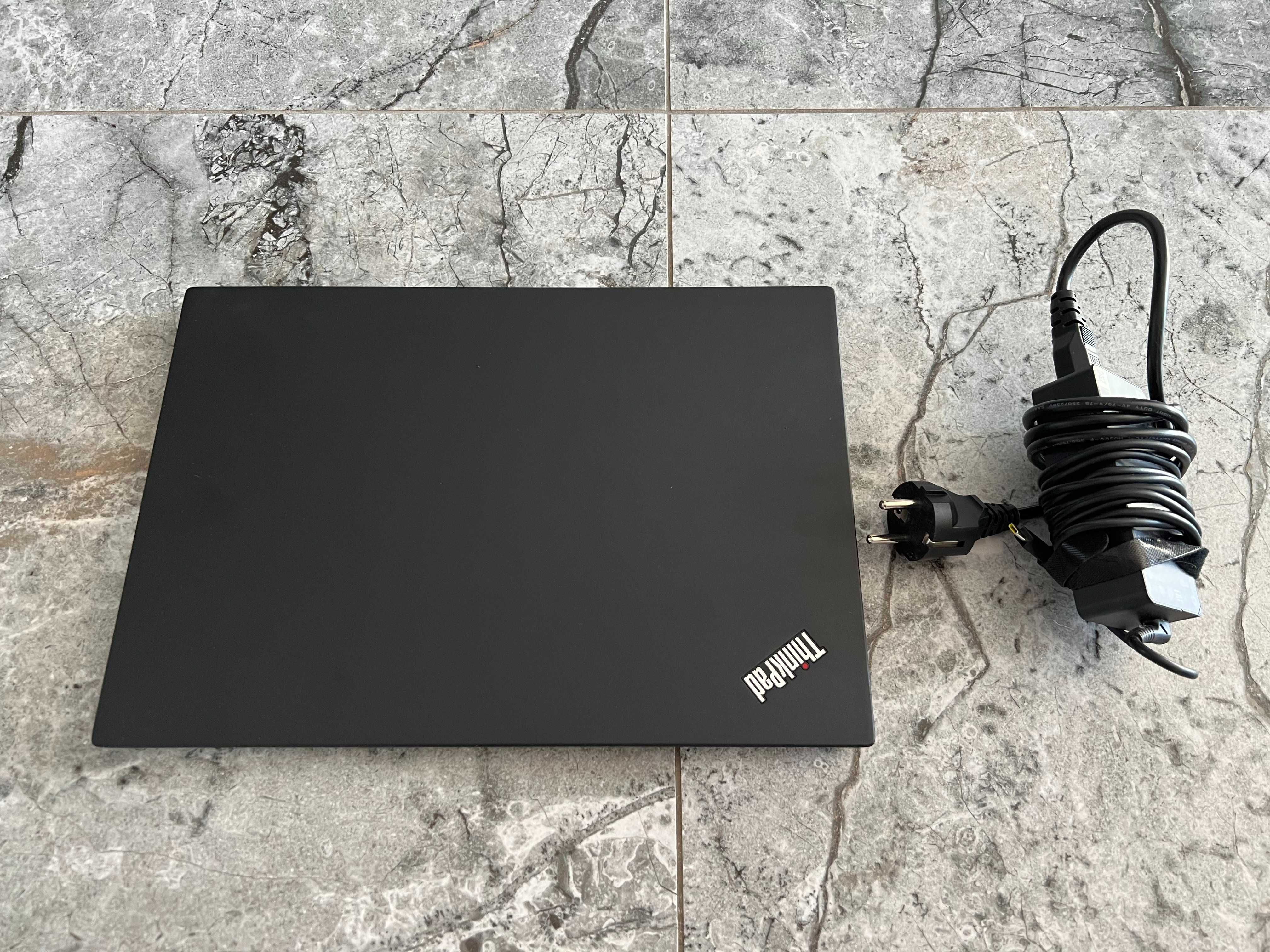 LENOVO THINKPAD T490 / I7-8665U / 32GB RAM / 512 NVME SSD / WIN 10 PRO