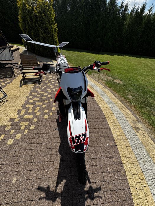 Husqvarna WR 125 oryginalna 35 km donwestowama maly przebieg nowa