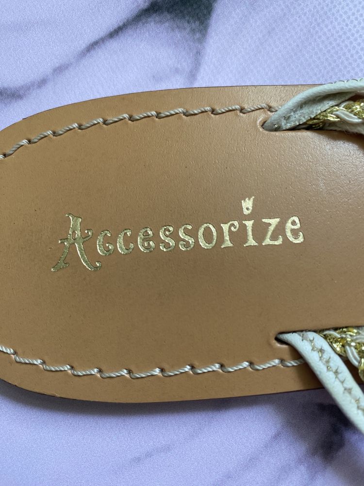 Вьетнамки шлепанцы  Accessorize новые