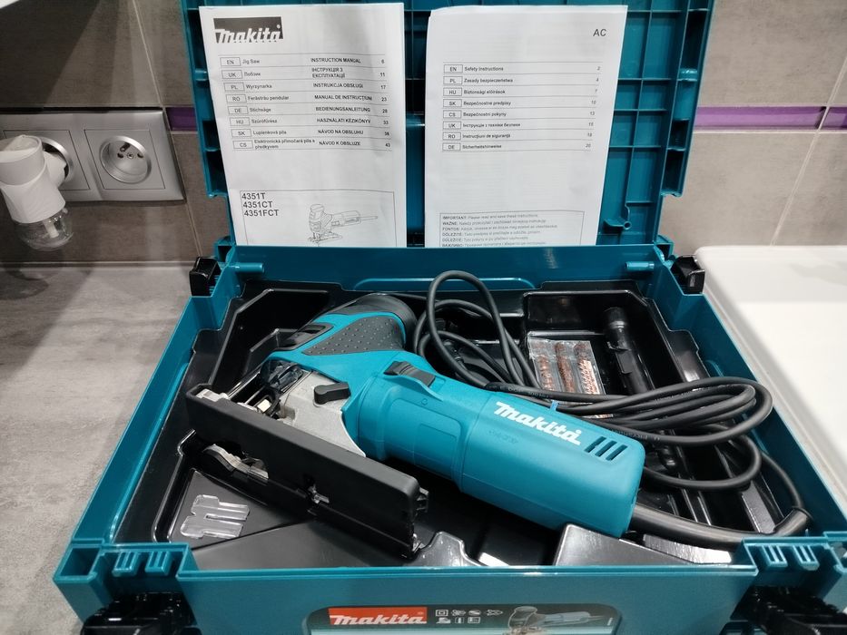 Wyrzynarka Makita 4351FCTJ Nowa