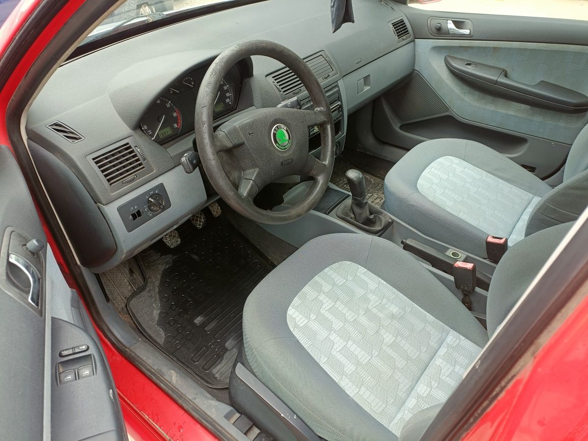 Skoda fabia niezawodny 1.4 MPI Nowe sprzęgło Świeży przegląd