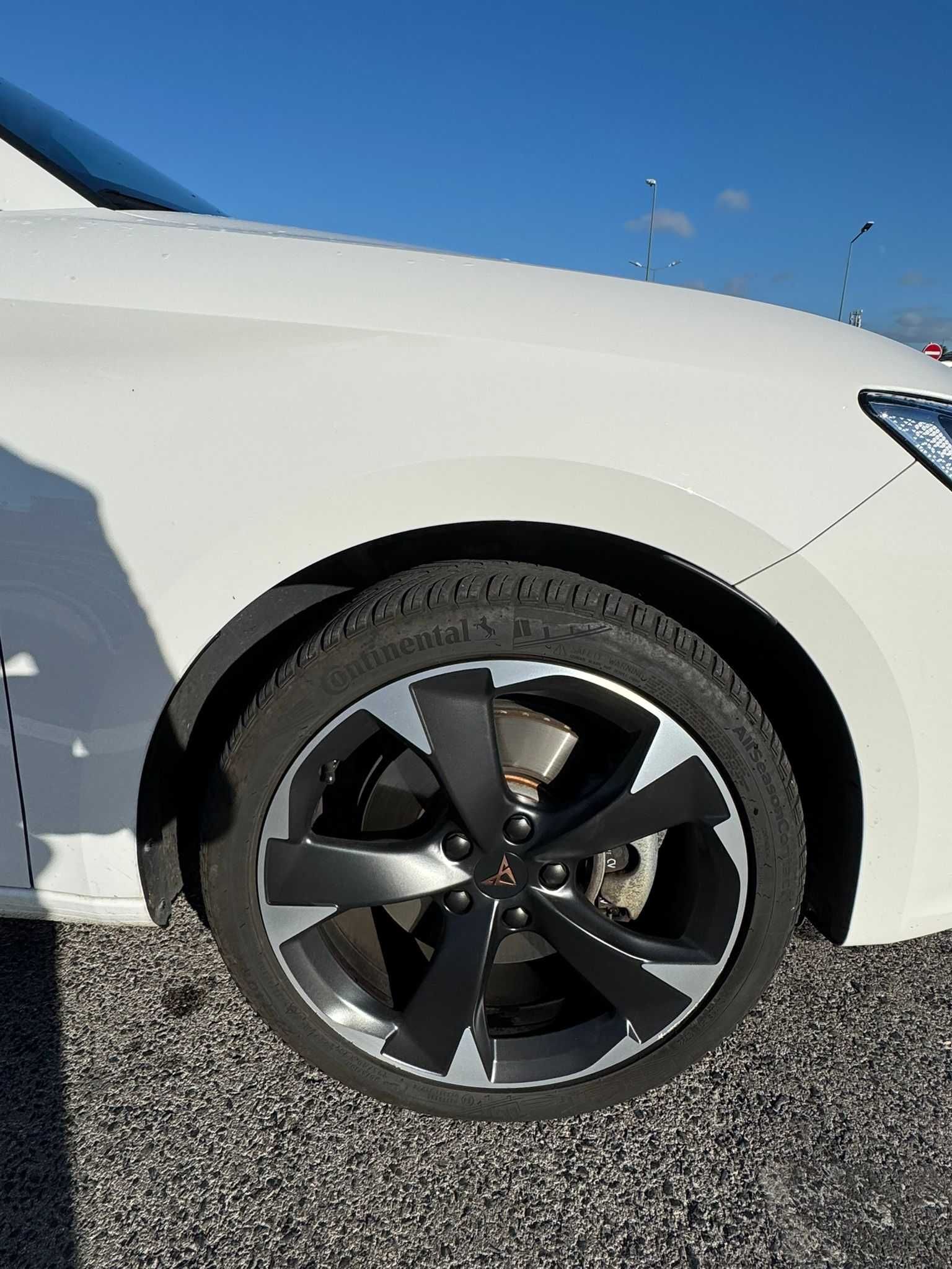 Leon Cupra Hybrid