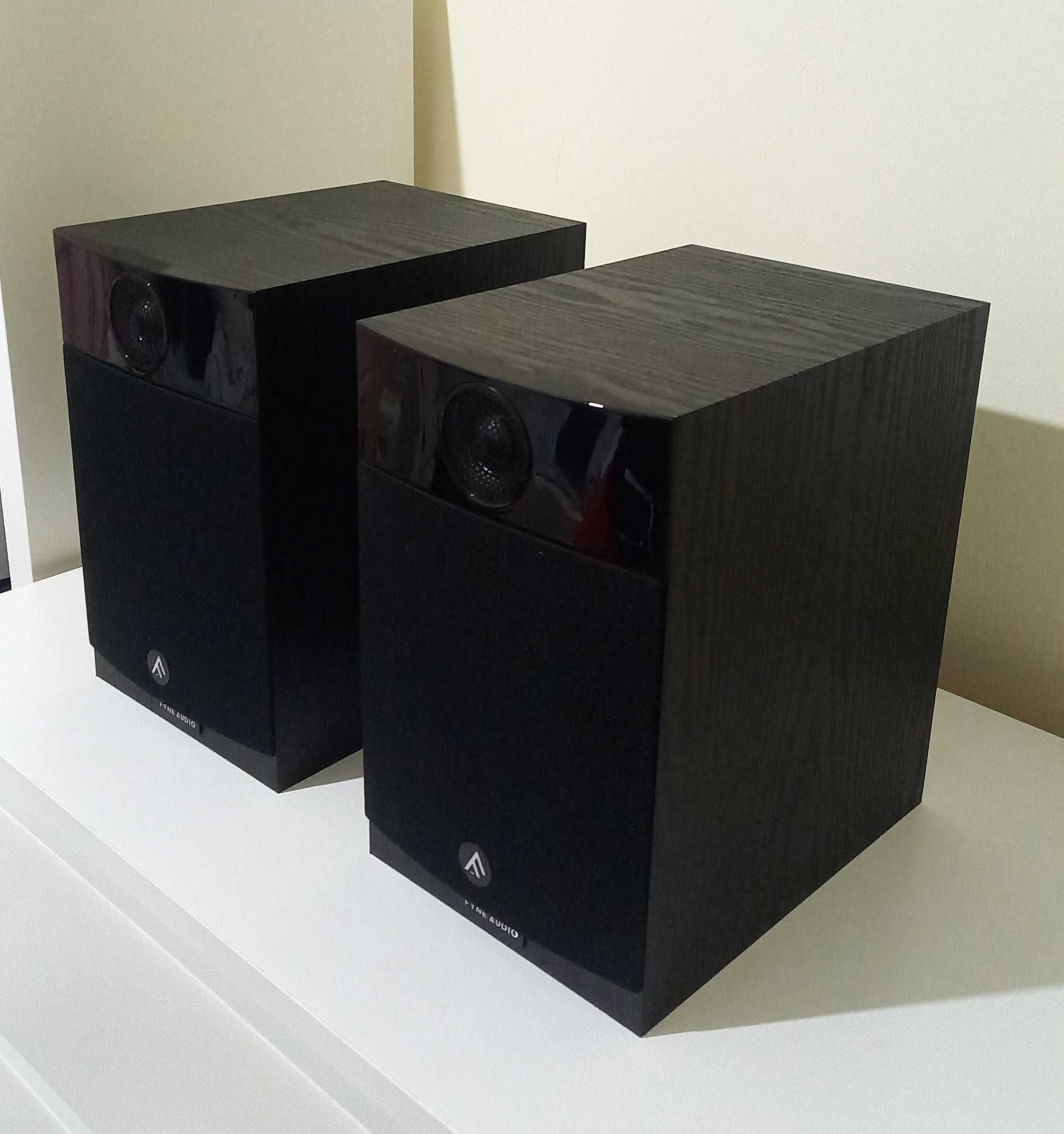 Colunas Novas Fyne Audio F301