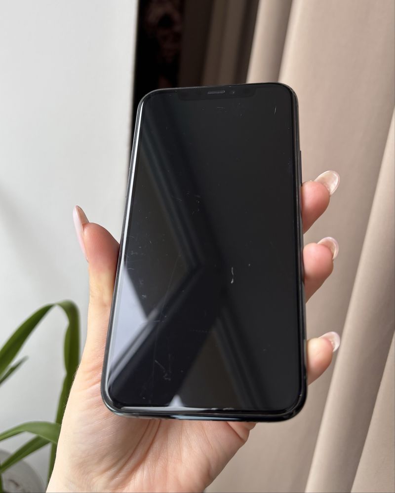 Телефон iPhone 11 і Pro 64 Гб