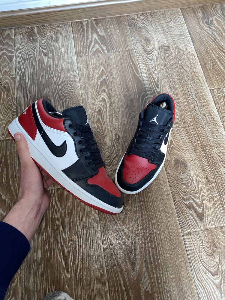 Jordan 1 Low Bred Toe