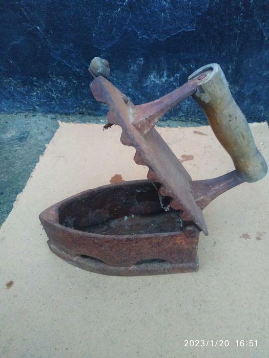 Праска стара на вугіллі