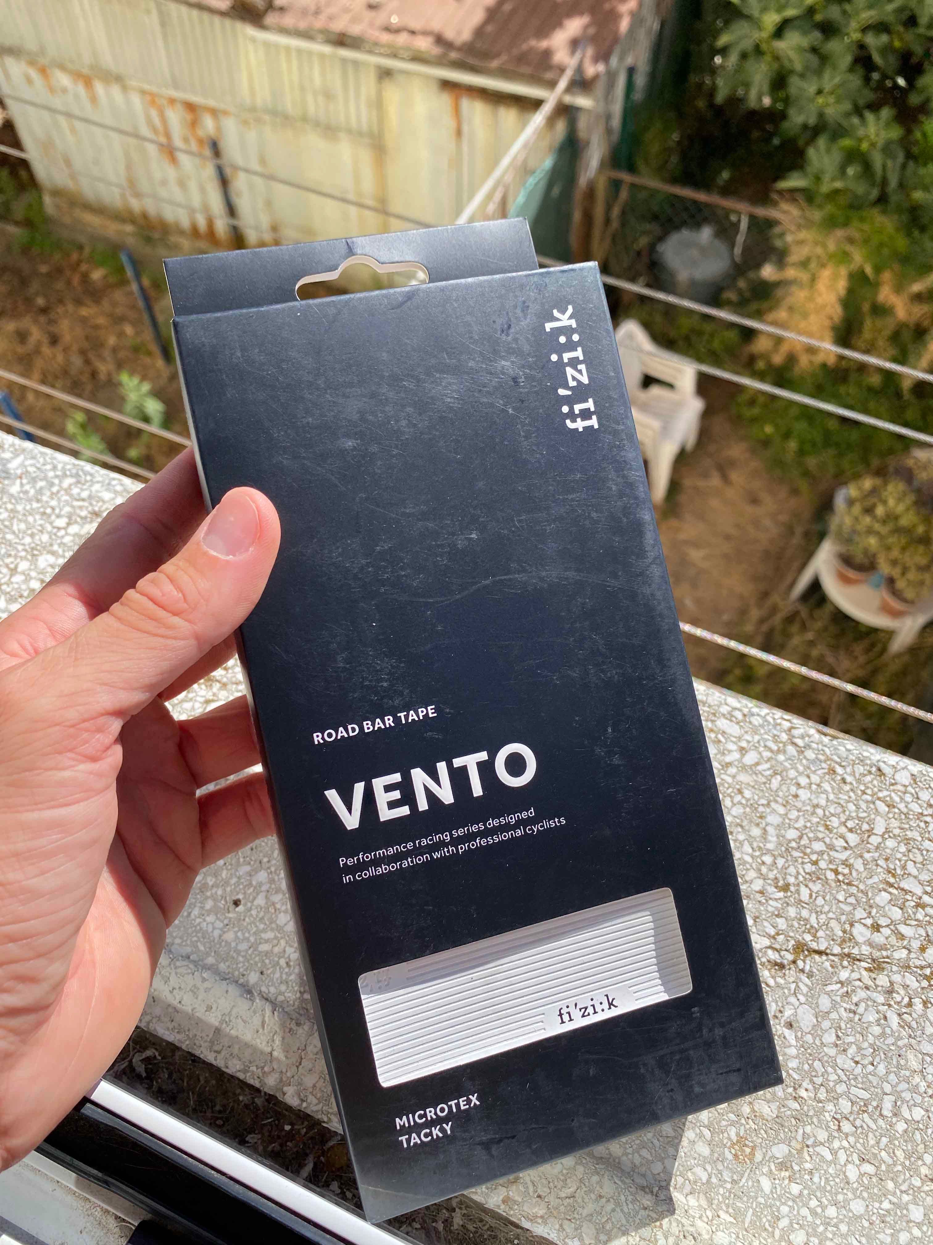 Fita de guiador FIZIK Vento Microtex Tacky