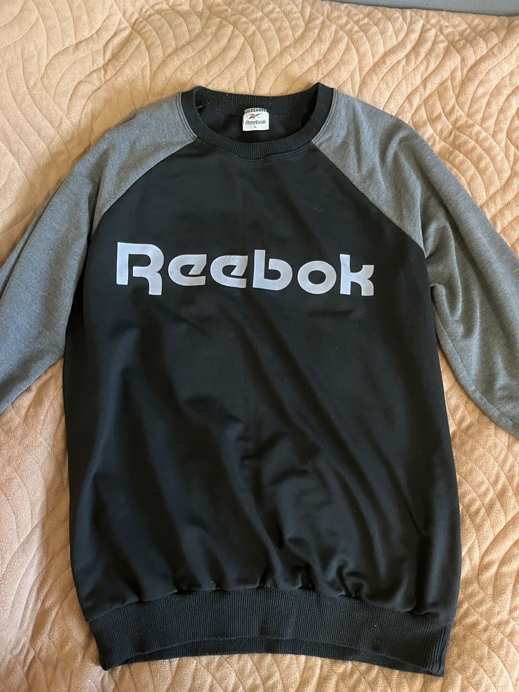 Продам кофту Reebok