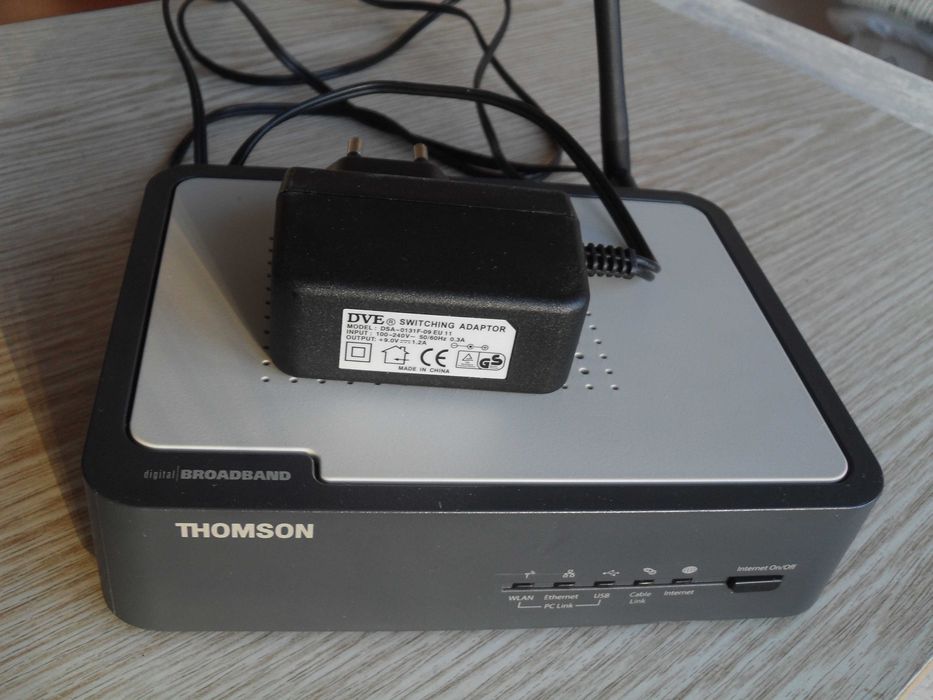 Модем Thomson TCW710 с встроенным Wi-Fi.