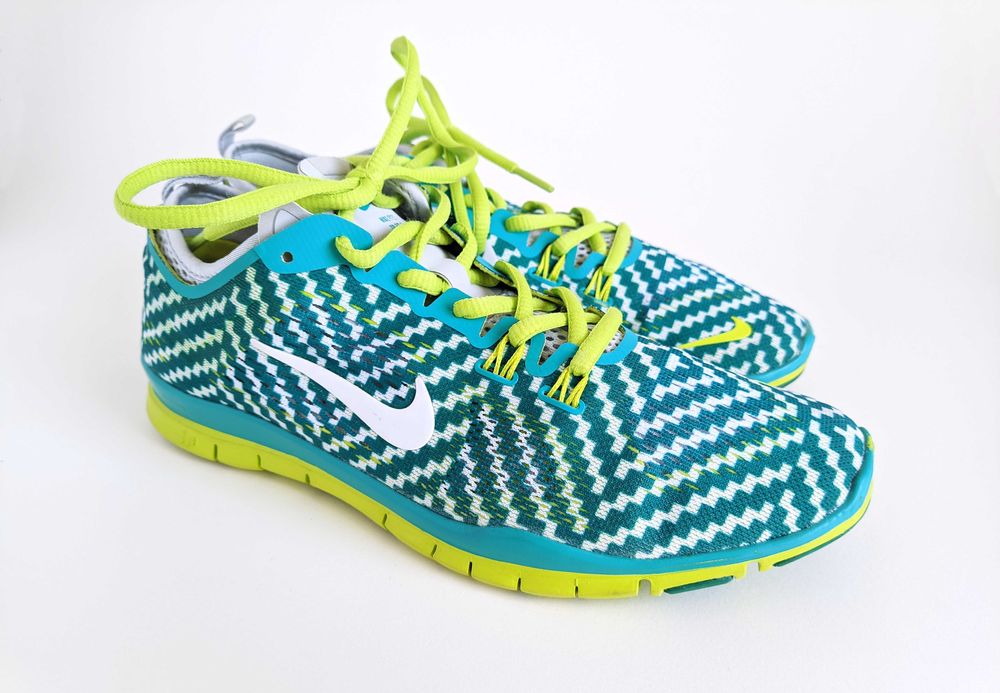 Жіночі бігові кросівки Nike Free 5.0 TR FIT 4, 40 розмір