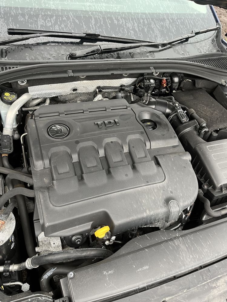 Двигатель 1.6 DCXA Octavia a7, Superb 3. Мотор, двигун, кришка Skoda