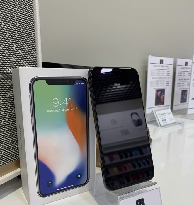 Iphone X на 64 гб в идеале