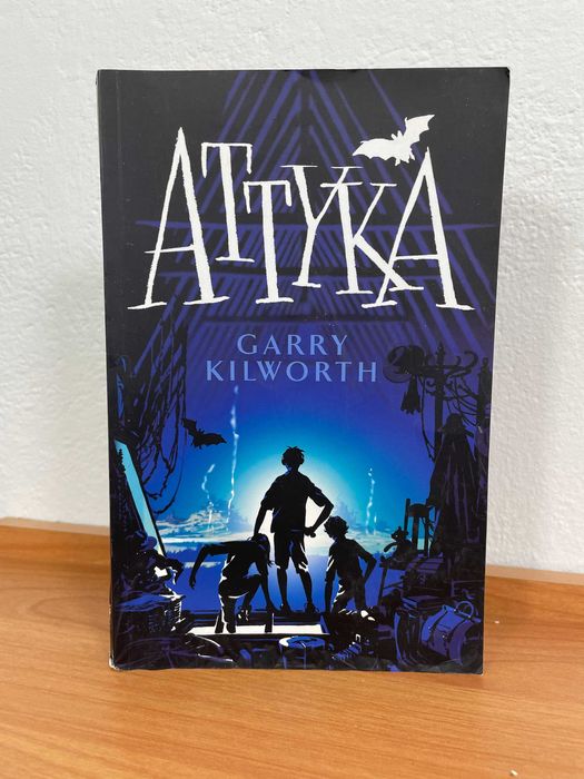 Attyka, Garry Kilworth, młodzieżowa