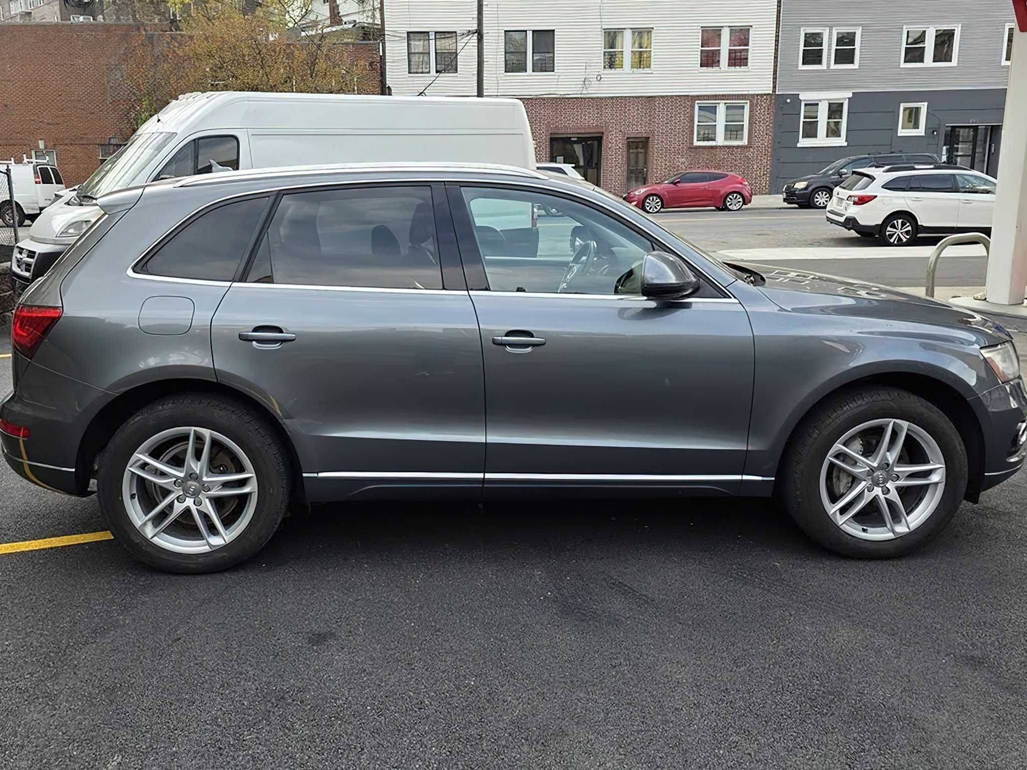Audi Q5 quattro Premium Plus 2013