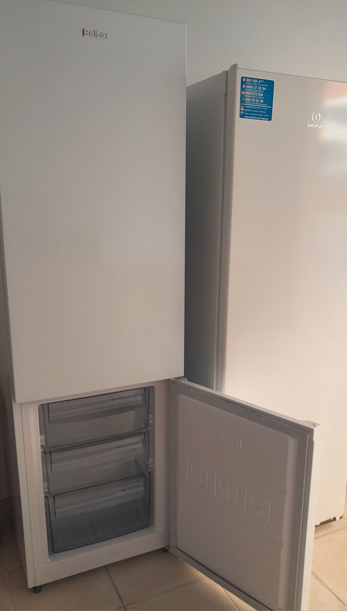 Frigorífico BELTAX e Arca vertical Indesit
