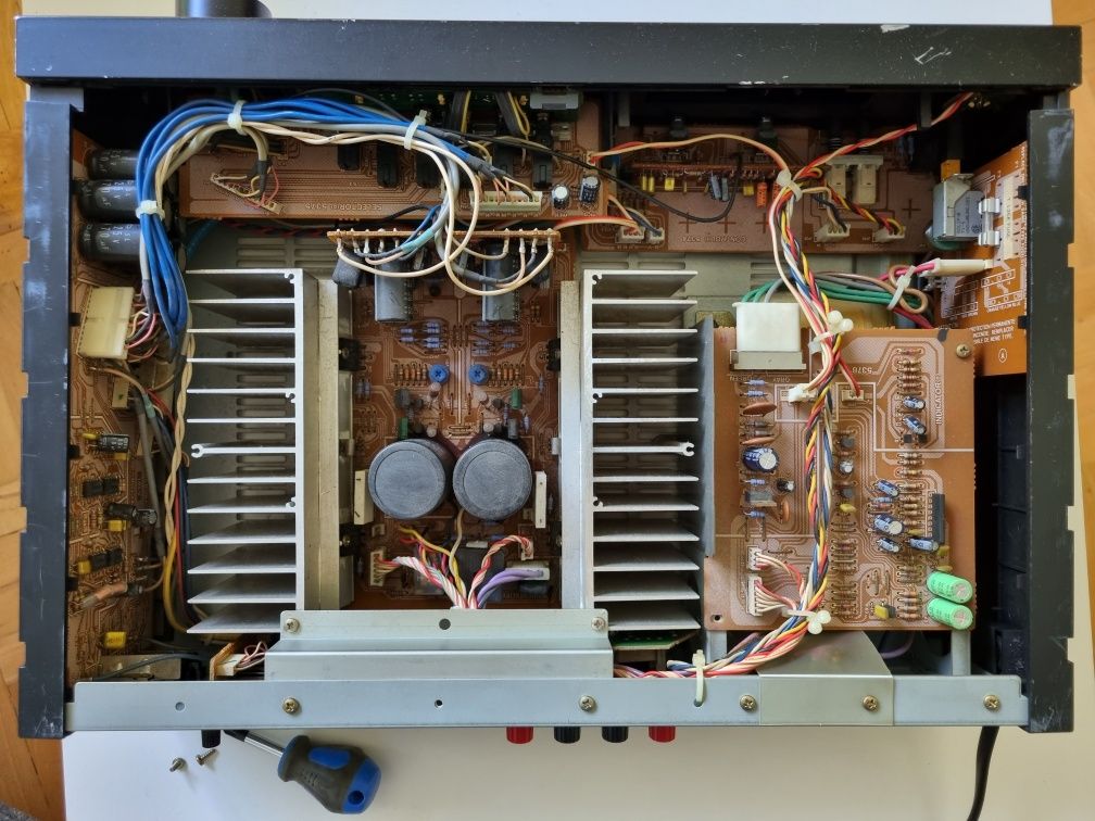 Wzmaciacz Sansui A-UG30X