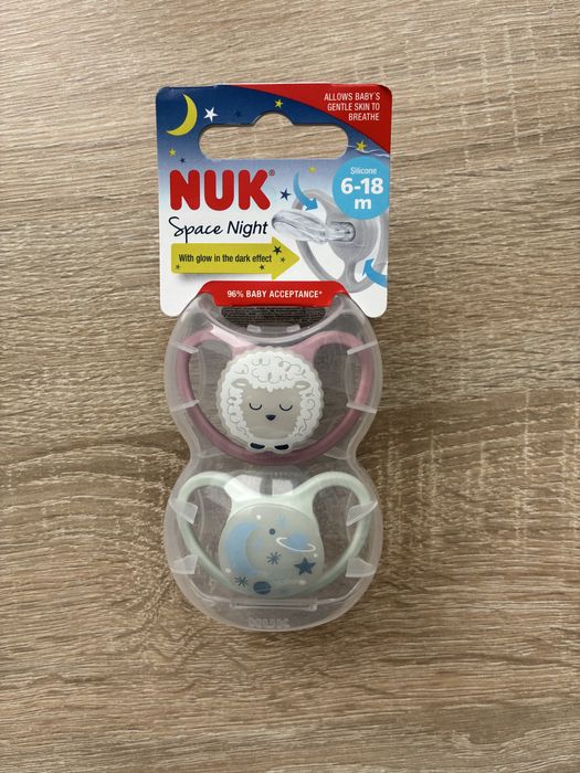 Smoczki silikonowe NUK Space Night 6-18 m