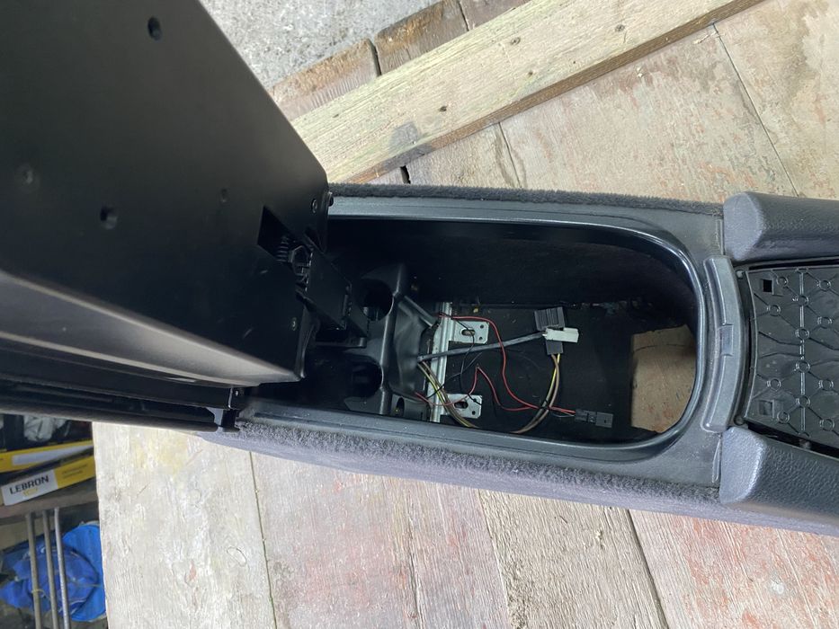 Подлокотник mercedes w211 e-class мерседес 211