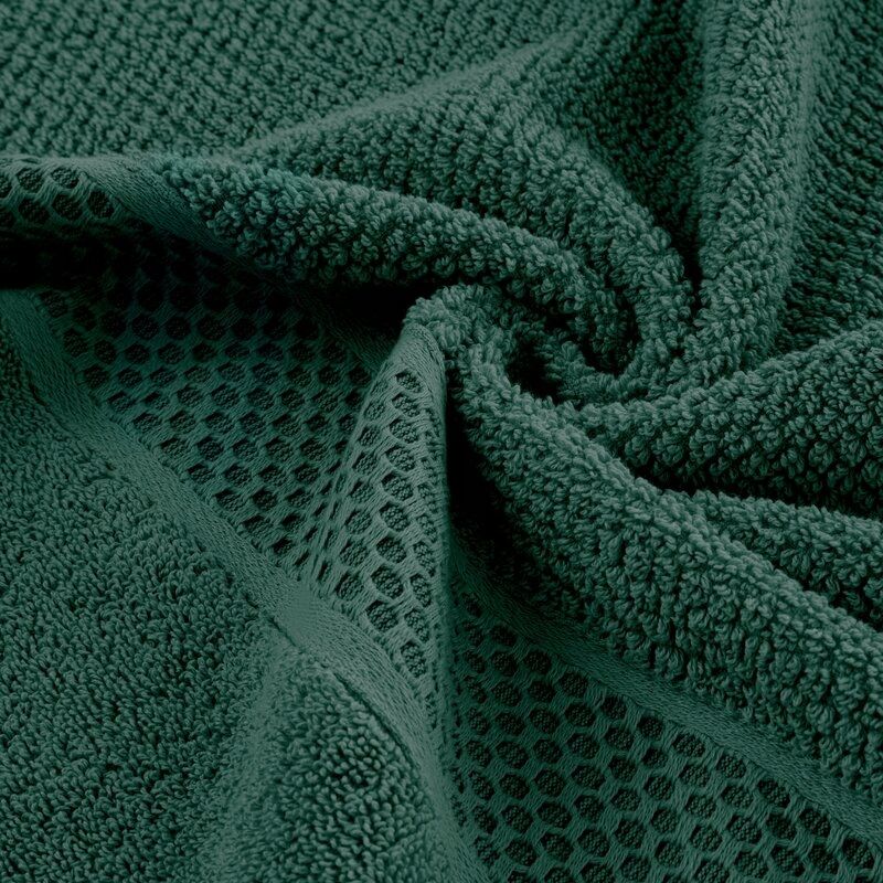Ręcznik 30x50 zielony c. z wytłaczaną bordiurą i błyszczącą nicią 500