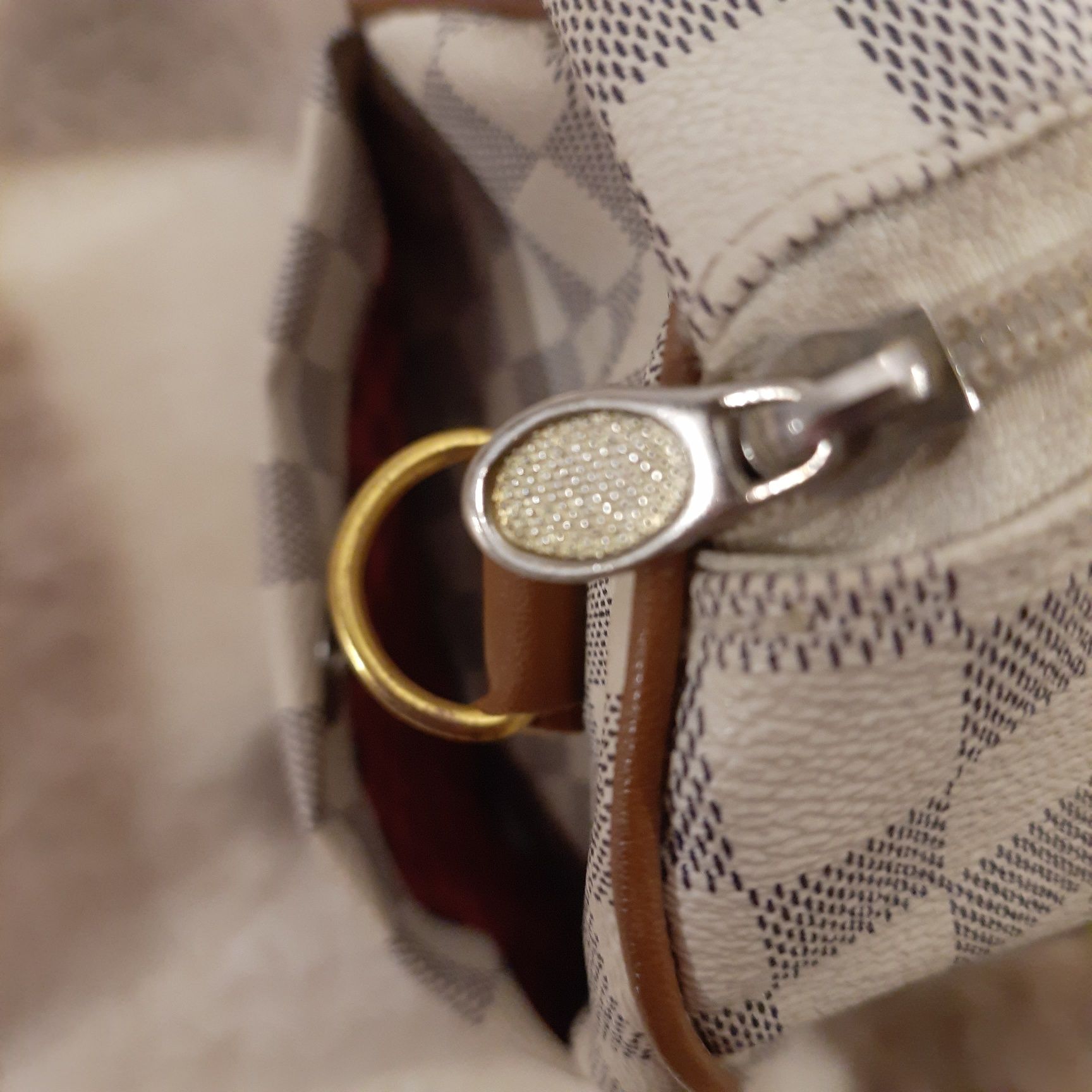 Torebka a la kuferek Louis Vuitton