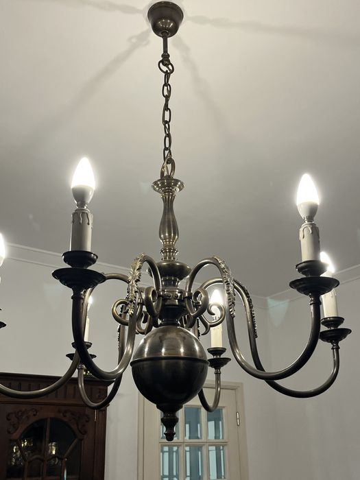 Conjunto de candeeiros em latao classicos com inspiraçao vitoriana