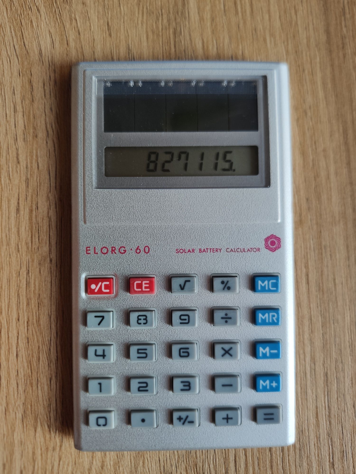 Kalkulator słoneczny Elektronika Elorg 60 ZSRR 1990 r.