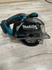 Циркулярна пила Makita DCS-552