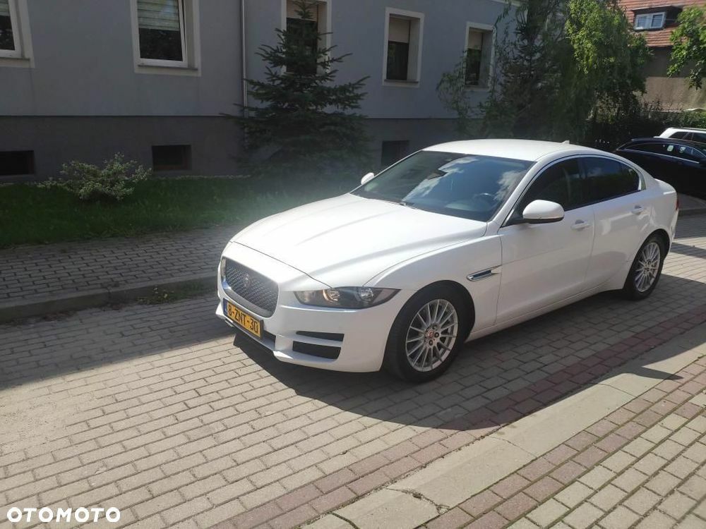 Jaguar XE 2.0 d  163 kM