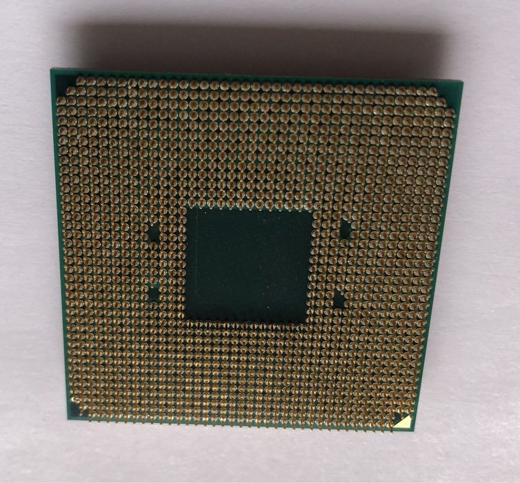 Procesor AMD Ryzen 2700 8 cores, AM4, Wraith Prism, Wawa