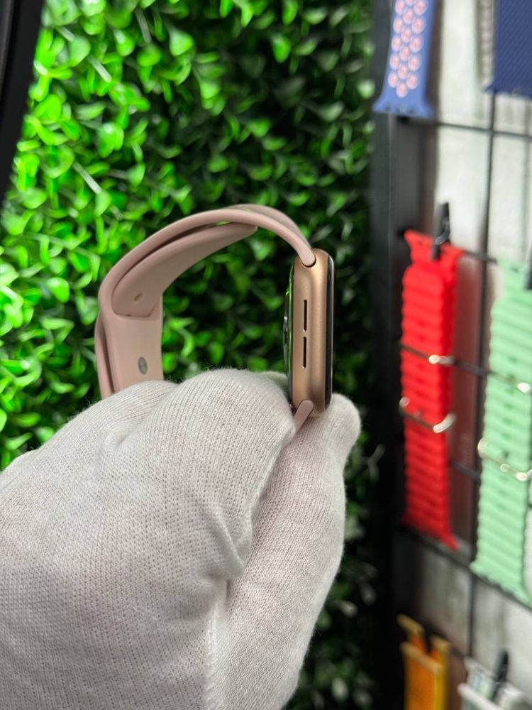 Apple Watch 6 40mm Gold Магазин, Гарантія, Вибір