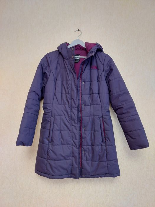 Жіноча куртка-пуховик від The north face