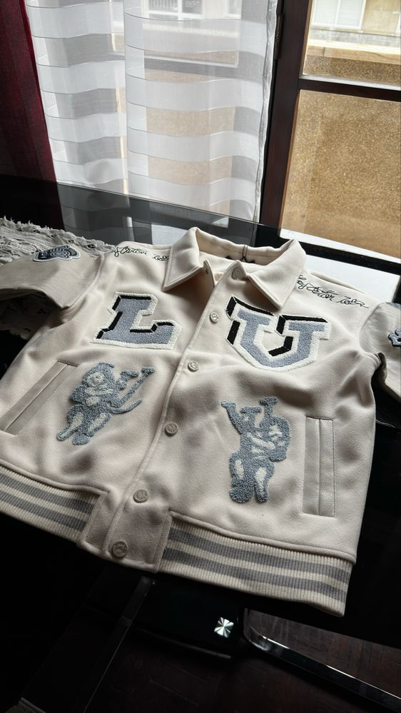 Casaco Lv bunnys