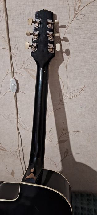 Продам недорого акустичну гітару Трембіта недорого