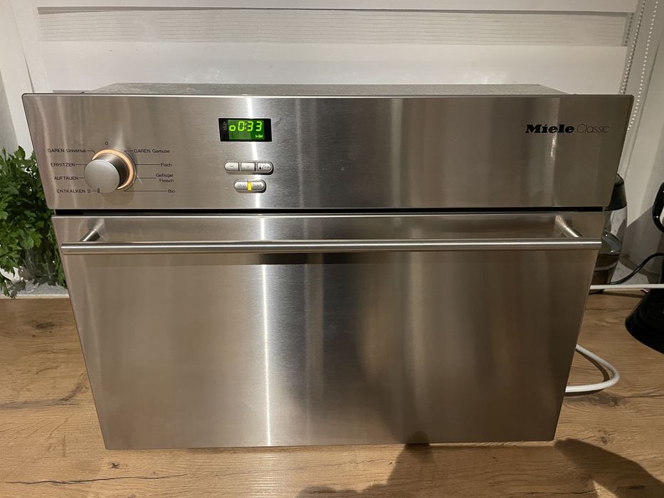 Miele piekarnik parowy DG 163