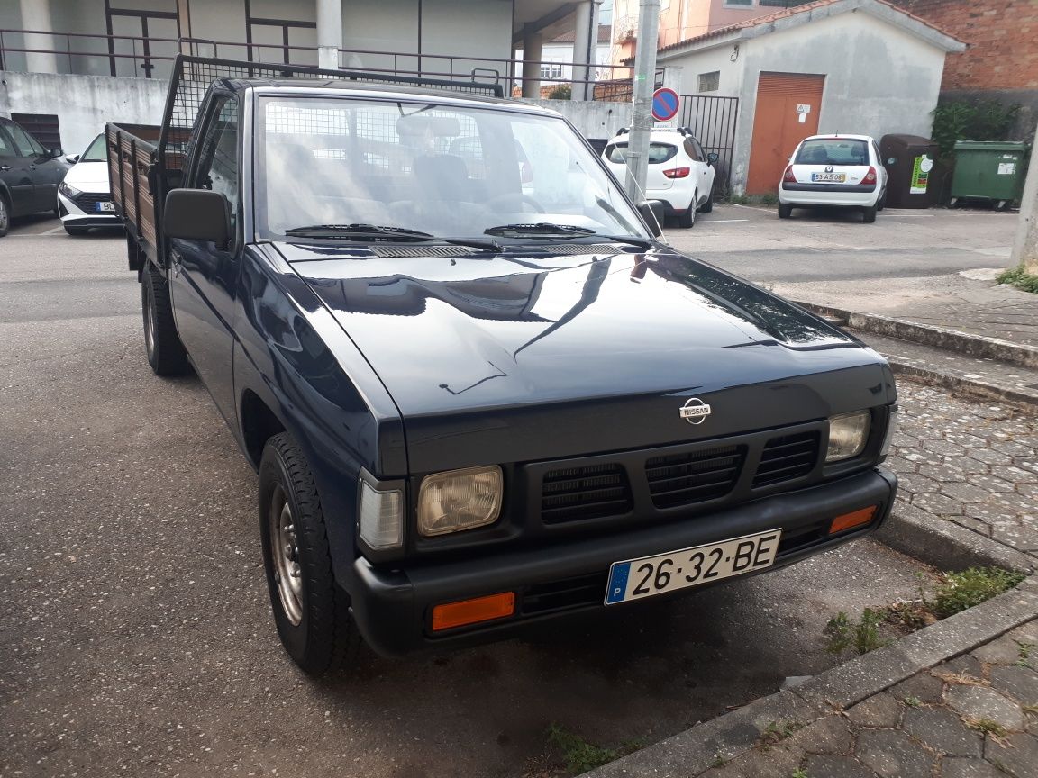 Nissan pick-up D21, 3 lugares c/ direção assistida