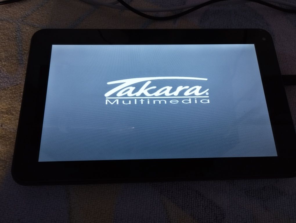 Tablets : Takara & Polaroid