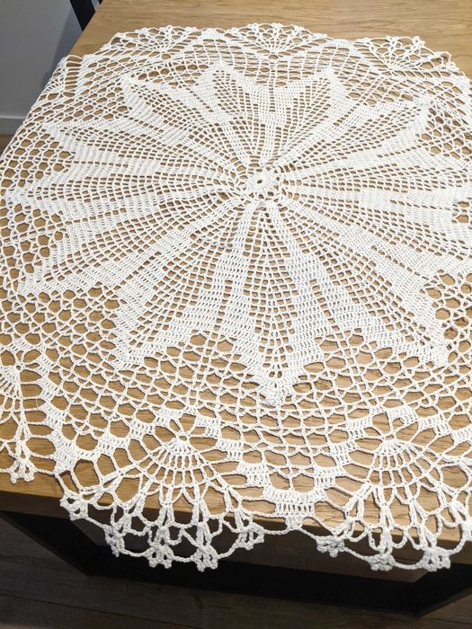 Obrus serweta szydełkowe rękodzieło serwetka okrągłe cacko śr100
