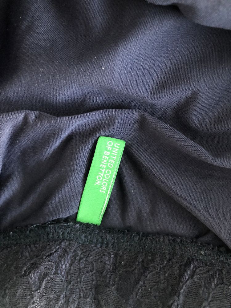 Benetton koronkowa granatowa spódniczka mini