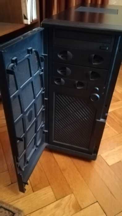 Komputer do gier Intel core i7 GeForce GTX 1050 Ti 16GB RAM SSD 256GB