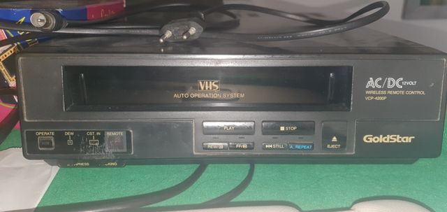 Odtwarzacz VHS Goldstar AC/DC