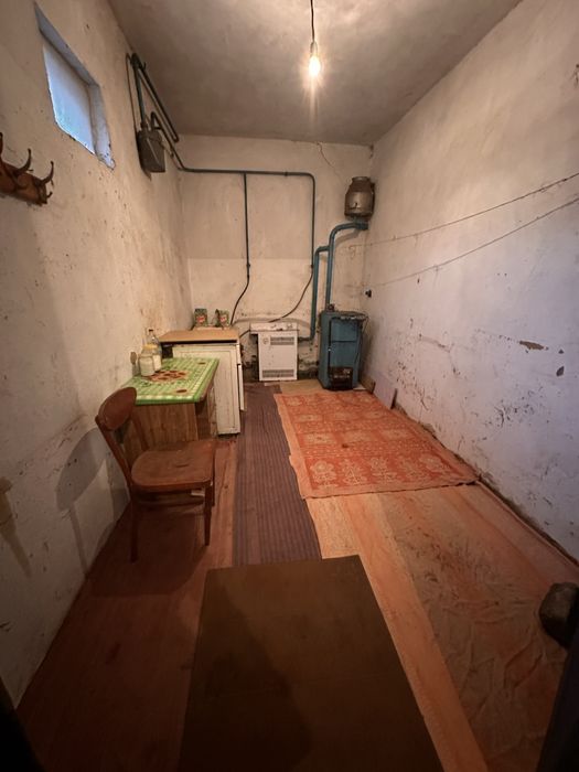 Продаж будинку в селі неподалік Рокитного