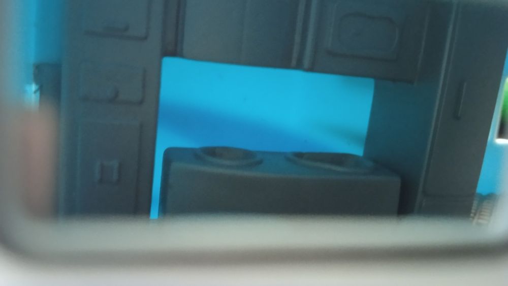 Дома на колесах и автомобили марки Мерседес.