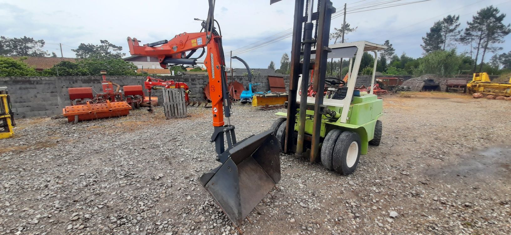 Carregador traseiro hidraulico para tractor